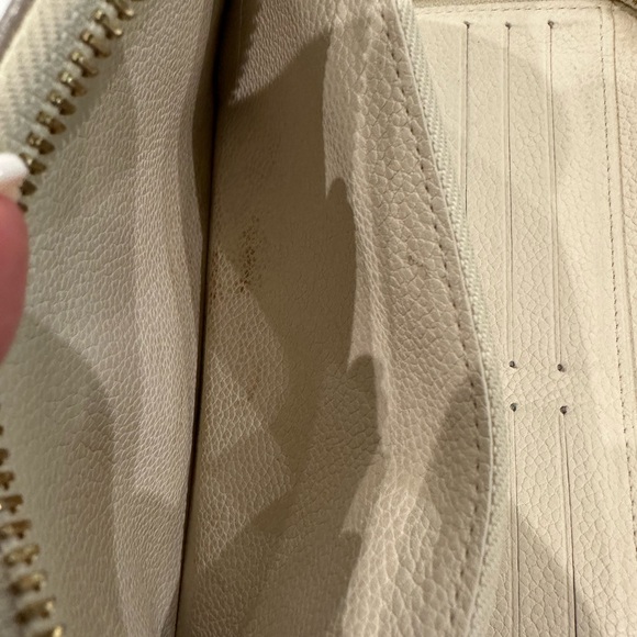 Louis Vuitton Empreinte Zippy Wallet in Neige - Picture 5 of 9